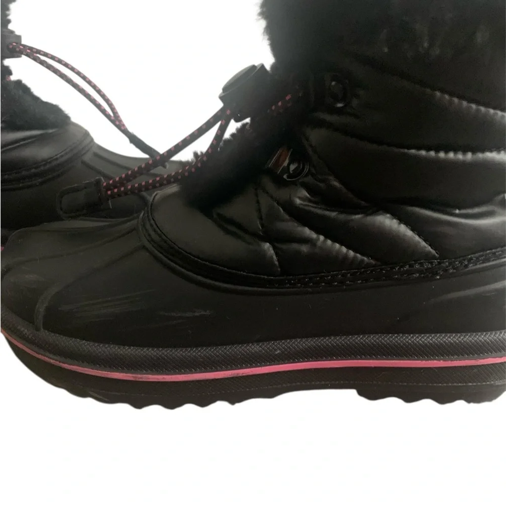 The Children's Place Black and Pink Snow Boots Girls 13